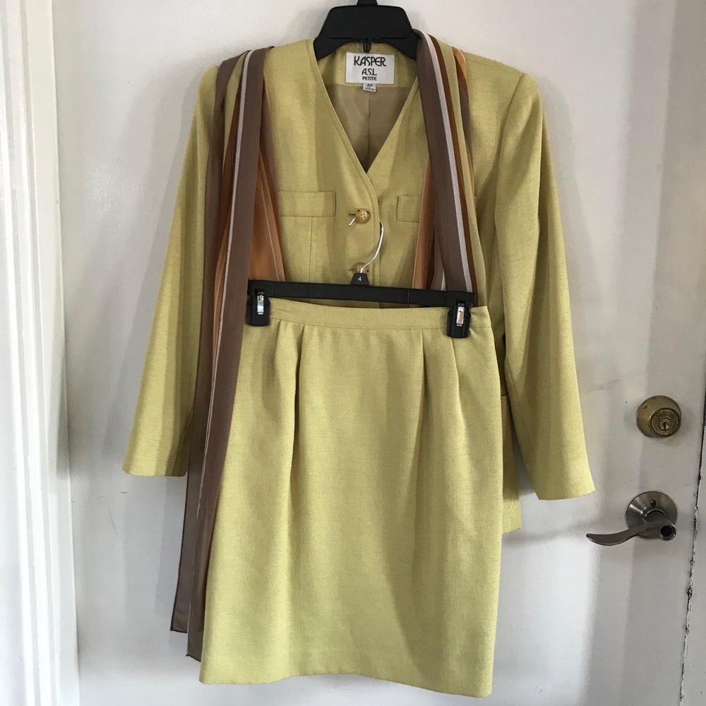 Not for sale KASPER ASL Jacket+Skirt+Scarf Size 4P Olive Green